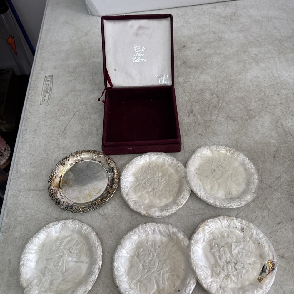 Vintage Classic Silver Collection by Crea Milano 6 Coaster Set in Velvet Case